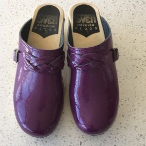 SVEN SWEDISH CLOGS purple patent size 38